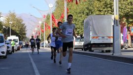 Erzincan’da “Cumhuriyet Koşusu” yapıldı