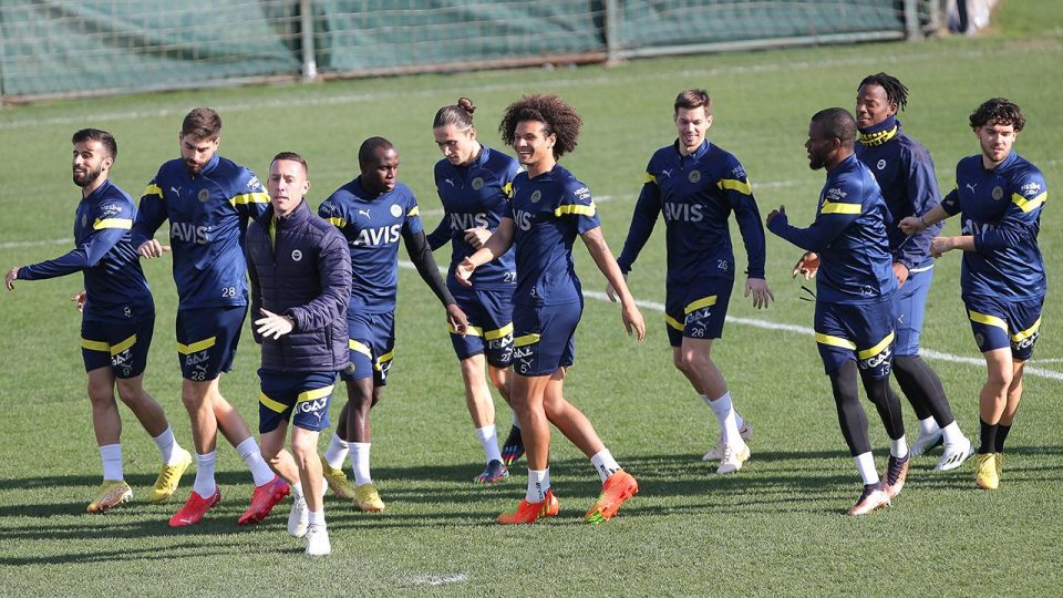 Fenerbahçe, İstanbulspor maçı hazırlıklarını tamamladı